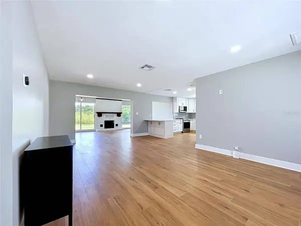 381 WESTWINDS DR, Palm Harbor, FL 34683