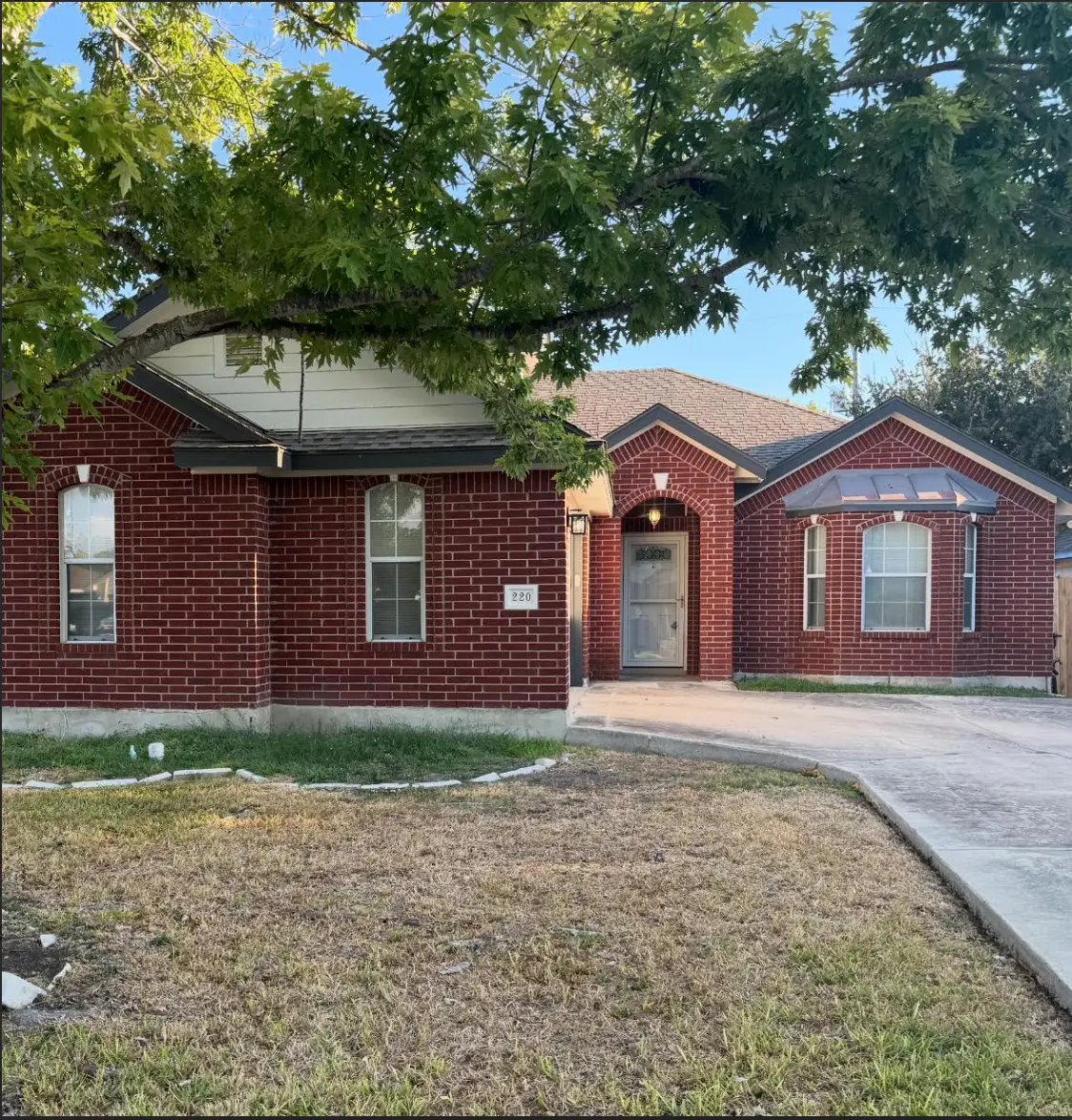 220 Margo St, San Antonio, TX 78223-5605