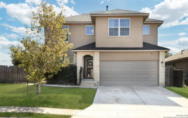 742 Halogen Way, San Antonio, TX 78221