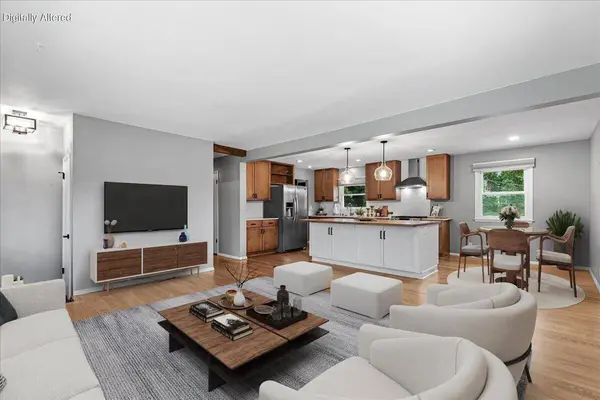 W244N6564 Westchester Dr, Sussex, WI 53089