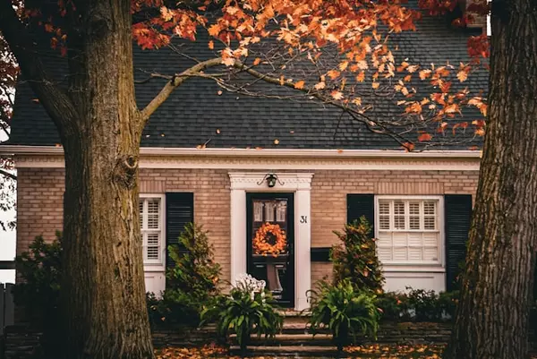 Why Selling Your Home in the Fall Might Be Your Best Move Yet,Julie McCormick