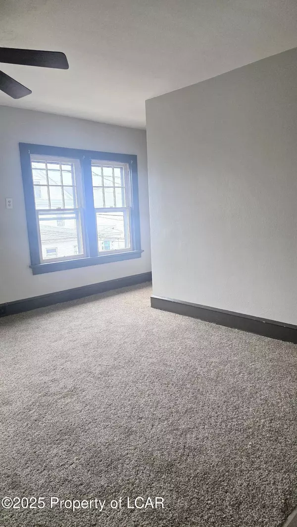 117 E Green Street, Nanticoke, PA 18634