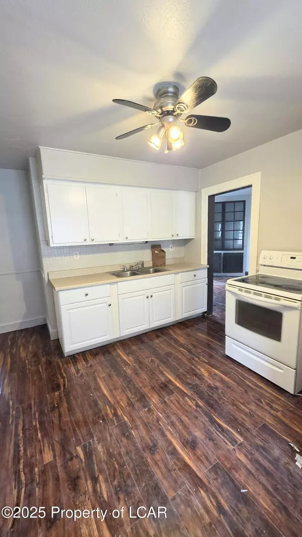 117 E Green Street, Nanticoke, PA 18634