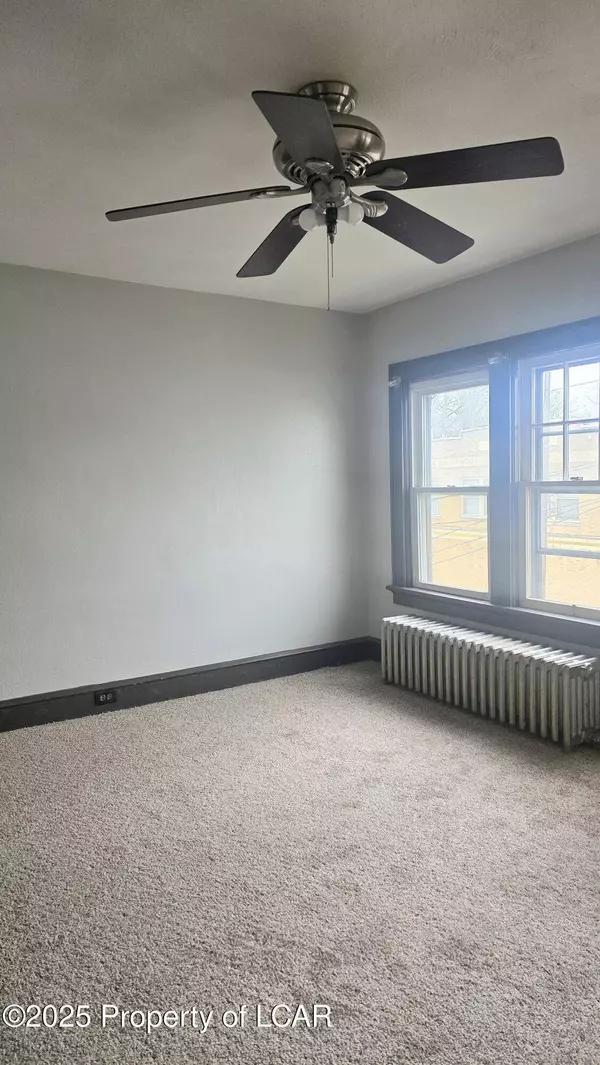 117 E Green Street, Nanticoke, PA 18634