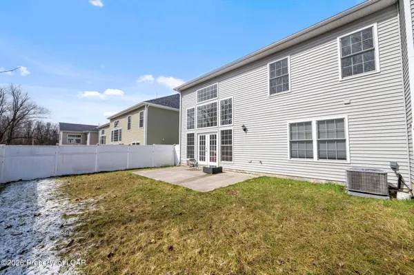 21 Maria Drive, Wilkes-barre, PA 18706