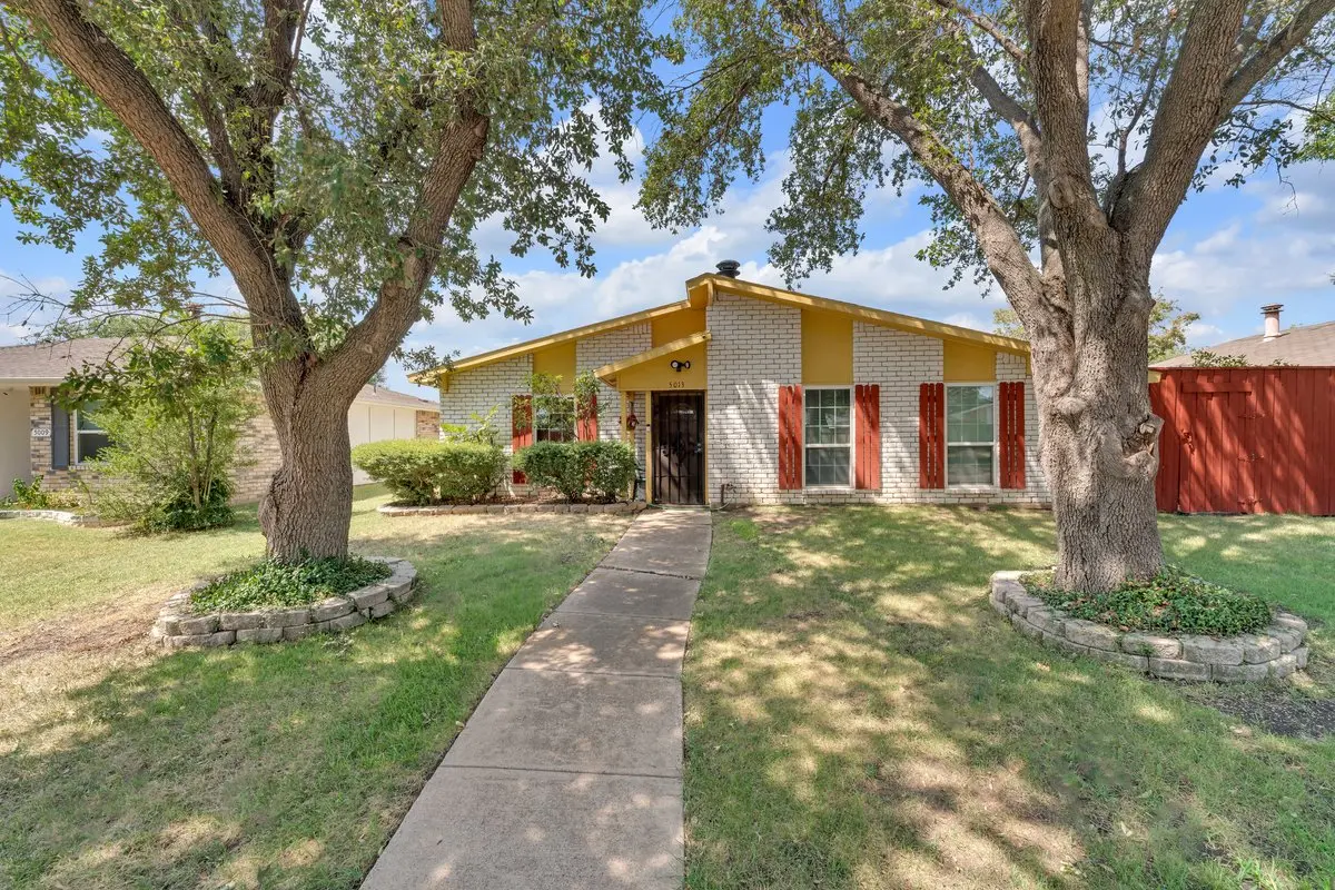 5013 Shannon Dr, The Colony, TX 75056-2075