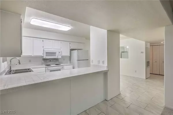 2725 S Nellis BLVD #1096, Las Vegas, NV 89121