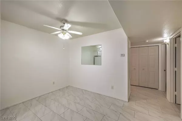2725 S Nellis BLVD #1096, Las Vegas, NV 89121