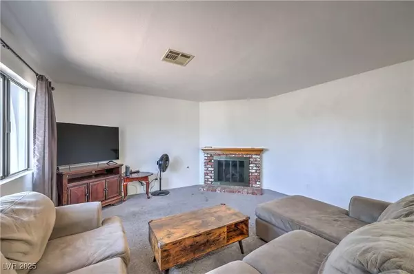 250 Queen Marie CT, Henderson, NV 89015