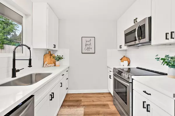 updated kitchen new cabinets and countertops bonney lake wa