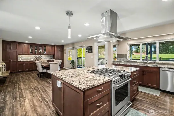 12302 224th ST E, Graham, WA 98338