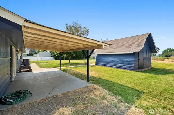 70 Sherry AVE, Naches, WA 98937