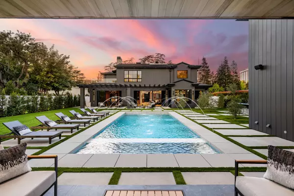 Homes With Pools