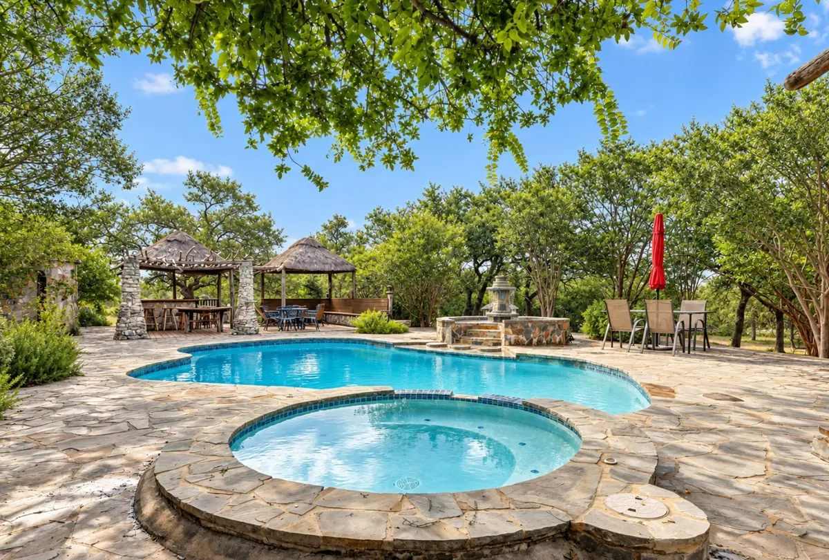 1218 Oakwood Loop #20 Acres, Wimberley, TX 78676
