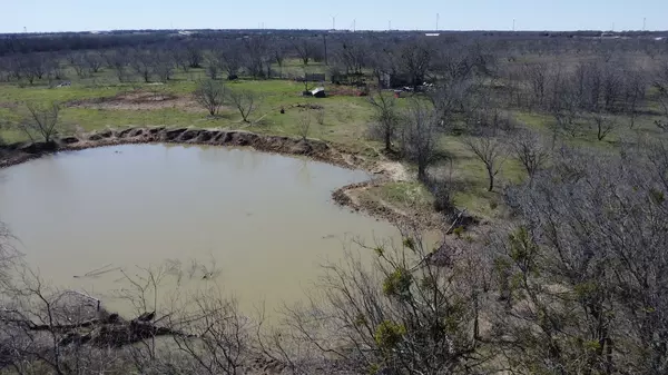 111 Acres Between Mount Calm and Hubbard Texas