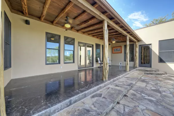 Spicewood, TX 78669-6613,25812 Red Brangus Rd