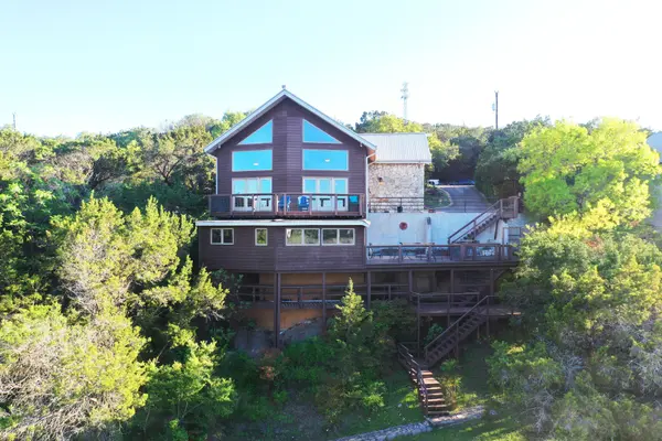 21008 W Lakeshore Dr, Spicewood, TX