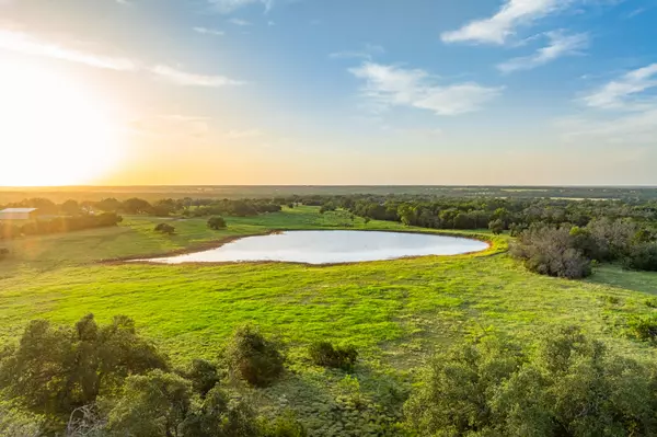 Liberty Hill, TX 78642-6077,2055 CR-284 #57 Acres