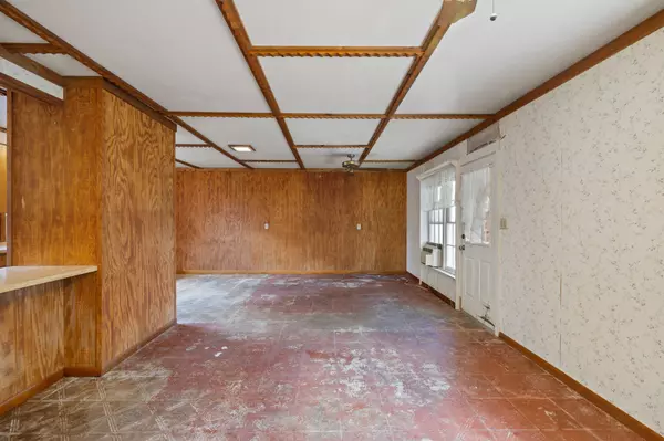 Burnet, TX 78611-1015,1504 N Water St