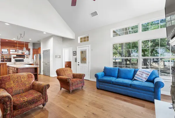 2010 County Road 233, Florence, TX 76527-4132