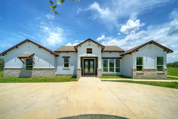 000 Patterson Rd, Flatonia, TX 78941