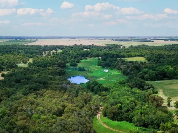 1651 County Road Loop 404, Bartlett, TX 76511