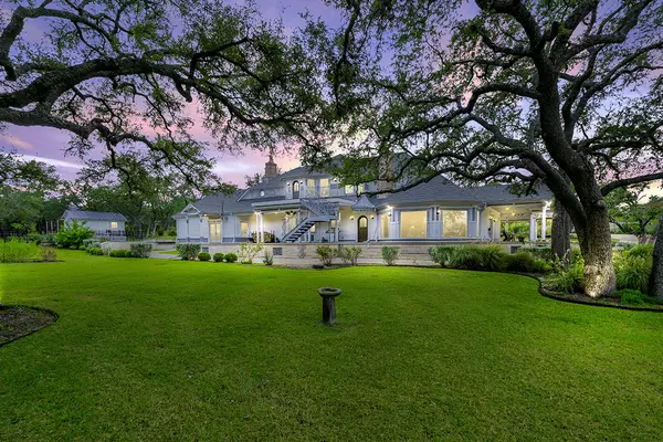 690 Autumn Ln, Dripping Springs, TX 78620-5170