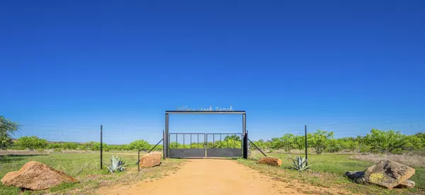 5230 County Road 409, Llano, TX 78643