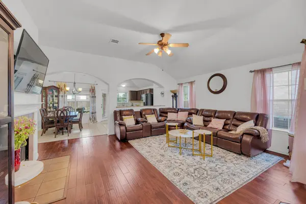 3912 Hidden Lake Xing, Pflugerville, TX 78660-5540