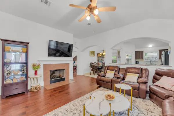 3912 Hidden Lake Xing, Pflugerville, TX 78660-5540