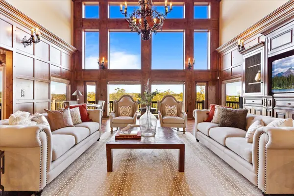 556 Cliff View Loop, Harper, TX 78631