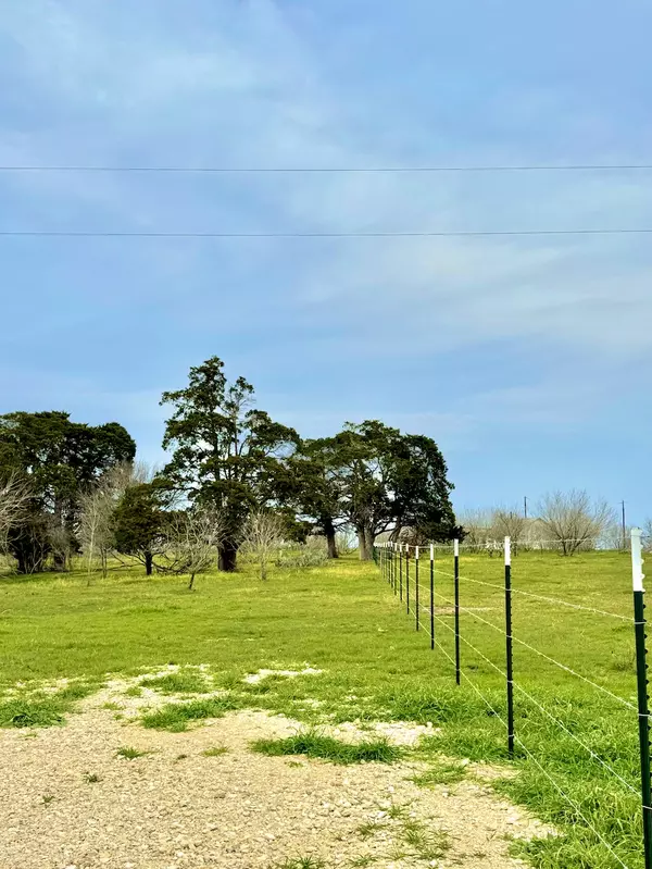 Dale, TX 78616,Old Colony Line Rd #Tract 3