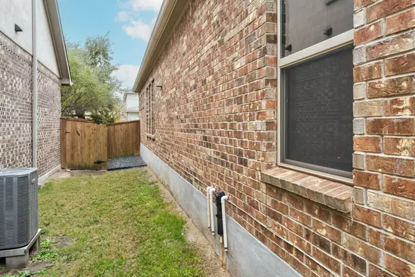 Leander, TX 78641-1543,932 McIntosh Rd