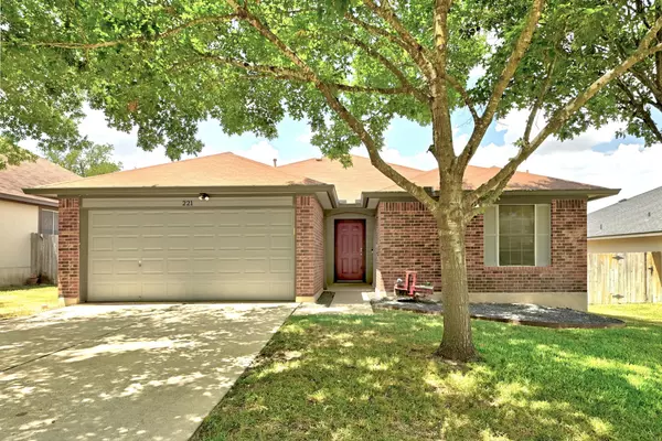 221 Estate Rd, Hutto, TX 78634