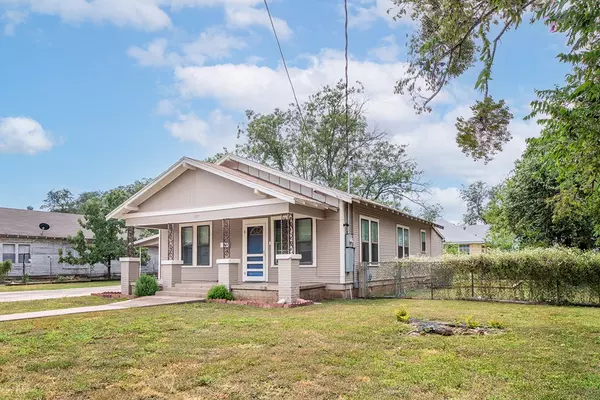 Brady, TX 76825-6133,1104 S Walnut St