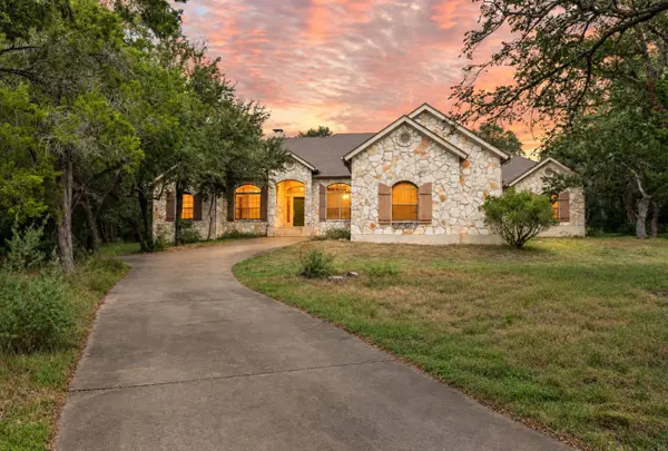 8814 Young Ln, Austin, TX 78737-3158