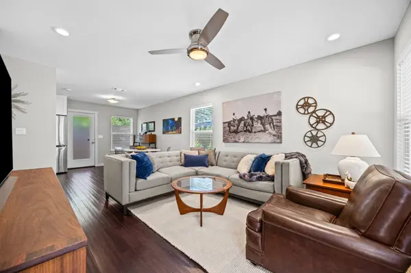 1400 Westmoor Dr, Austin, TX 78723-3139