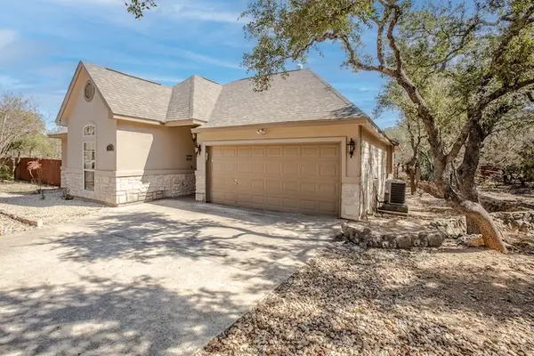 51 Long Bow Ln, Wimberley, TX 78676