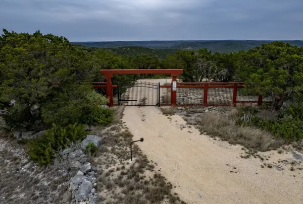 9600 Ranch Road 336, Leakey, TX 78873