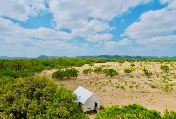 3311 N Texas Hwy 55, Camp Wood, TX 78833