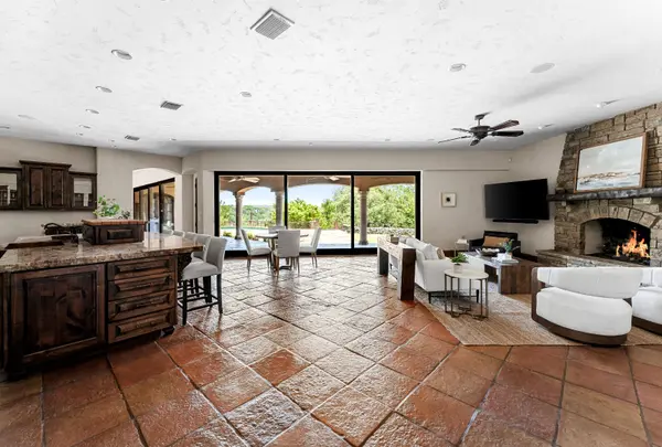 3220 Fall Creek Estates Rd #25ac, Spicewood, TX 78669-4083