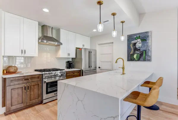 7002 Whispering Oaks Dr, Austin, TX 78745-5234