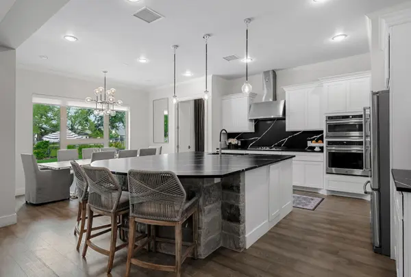 495 Bunker Ranch Blvd, Dripping Springs, TX 78620