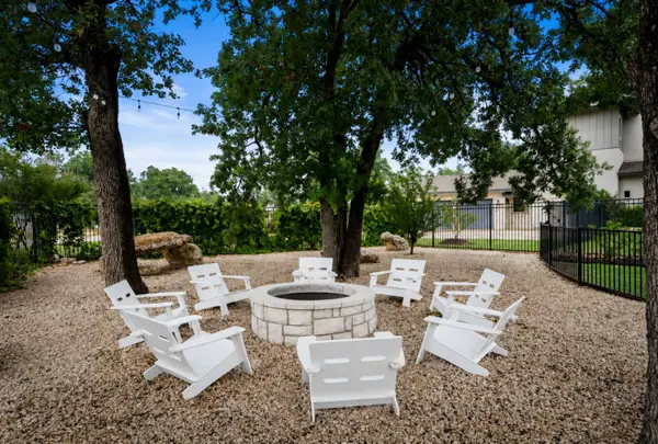 495 Bunker Ranch Blvd, Dripping Springs, TX 78620