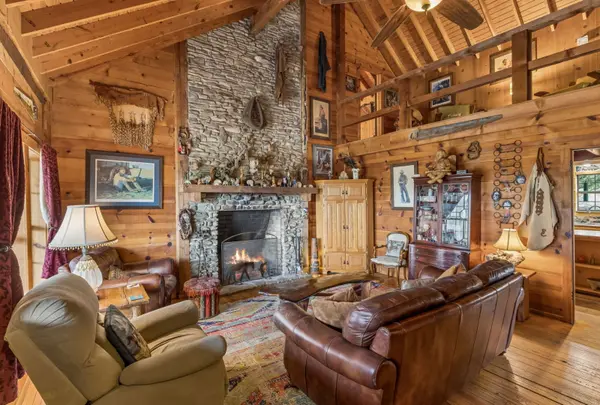 1218 Oakwood Loop #12 Acres, Wimberley, TX 78676