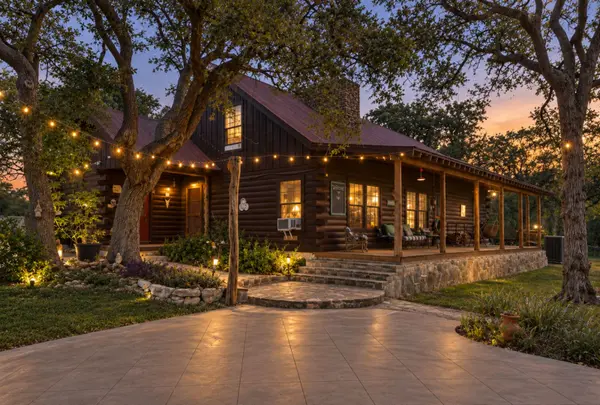 1218 Oakwood Loop #20 Acres, Wimberley, TX 78676