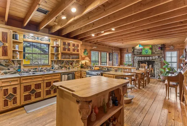 1218 Oakwood Loop #12 Acres, Wimberley, TX 78676