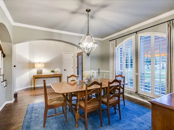 504 Saddlehorn Dr, Dripping Springs, TX 78620-2815