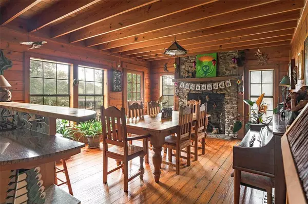 1218 Oakwood Loop, San Marcos, TX 78666