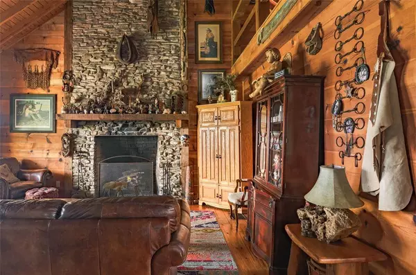 1218 Oakwood Loop, San Marcos, TX 78666